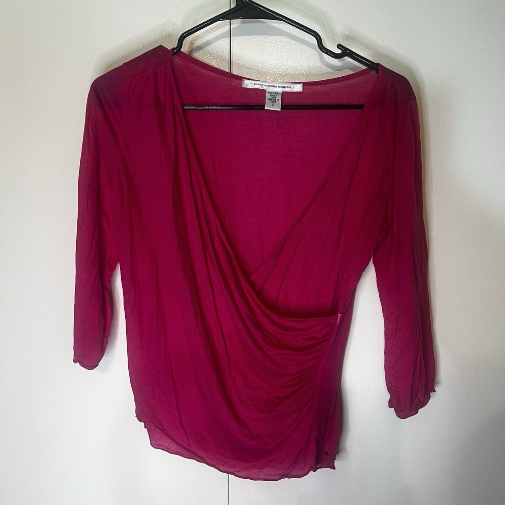 Diane von Furstenberg Women's Size Large Top 3/4 Sleeve Pink Wrap 100% Lyocell